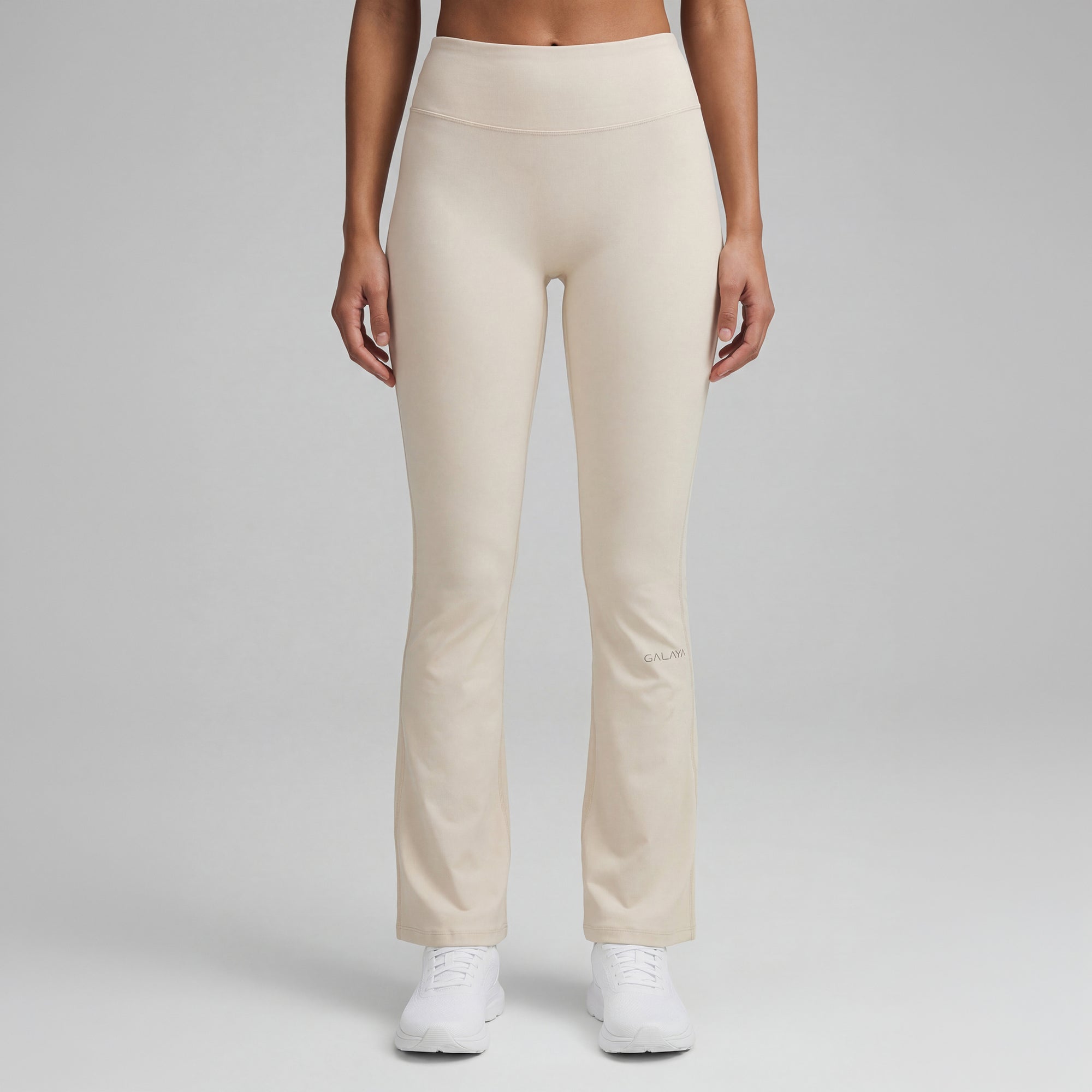 ALTAIR — Pantalon Flare de Yoga — Beige — Galaya Paris
